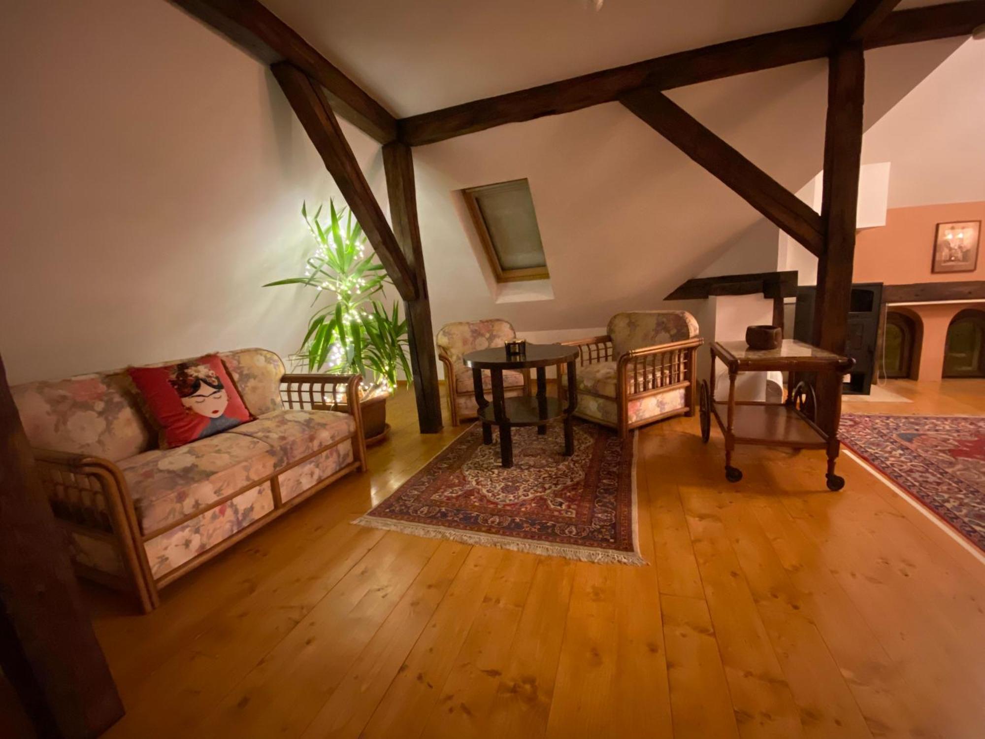 Rose'S Oldtown Apartment Brasov Bagian luar foto