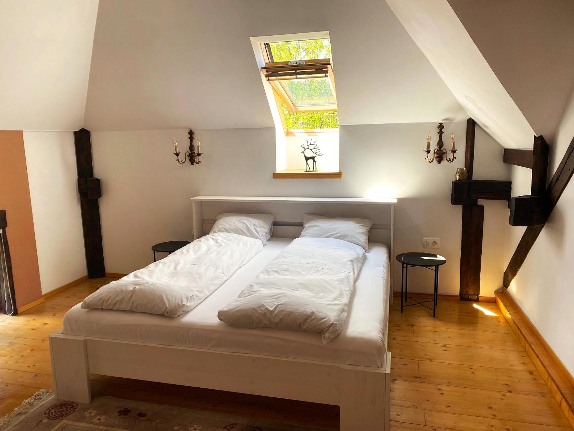 Rose'S Oldtown Apartment Brasov Bagian luar foto