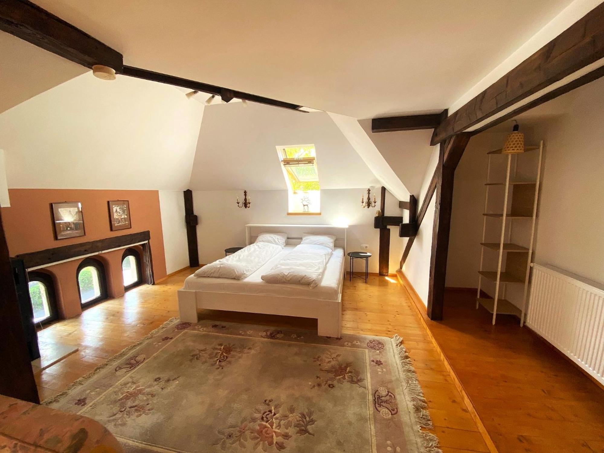 Rose'S Oldtown Apartment Brasov Bagian luar foto